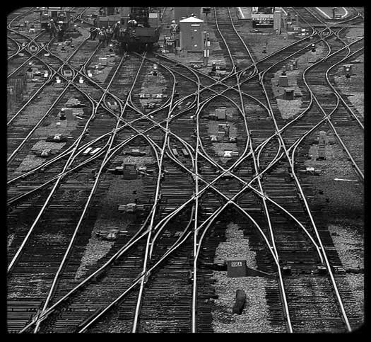 photo "The steel labyrinths" tags: black&white, 