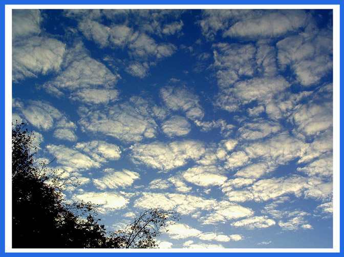 photo "Celestial attraction." tags: landscape, clouds