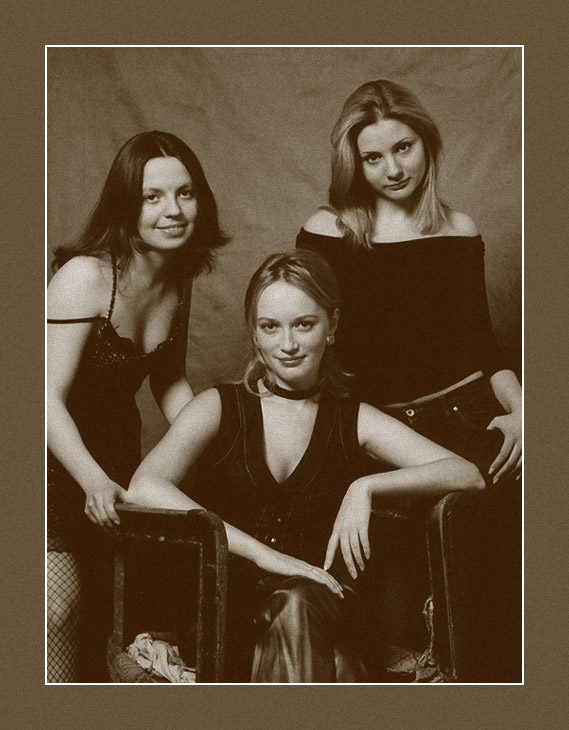 photo "Trio" tags: portrait, glamour, woman
