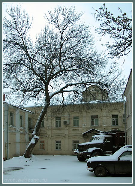 photo "Ordinary Moscow court yard" tags: architecture, misc., landscape, 