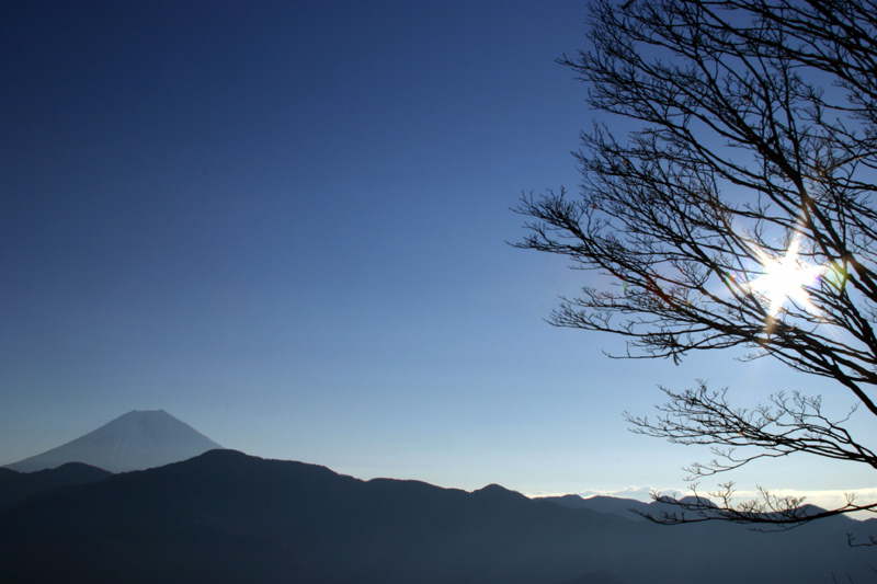 photo "January 1st 2004" tags: landscape, mountains, sunset