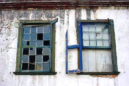 фото "Two windows" метки: путешествия, абстракция, 