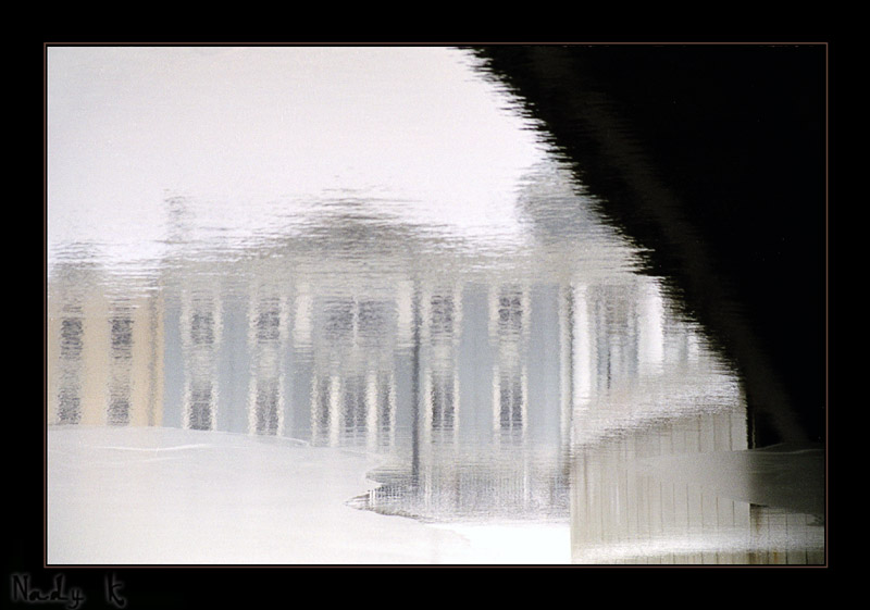 photo "Not strikingly, under an ice mask.." tags: landscape, architecture, water
