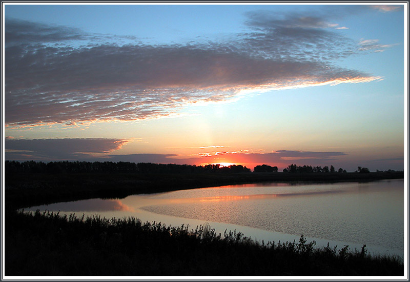 фото "Between the sky and water" метки: пейзаж, закат, осень