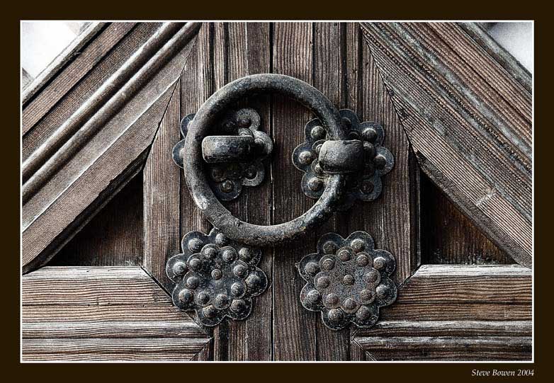 photo "Korean Door" tags: travel, architecture, landscape, Asia