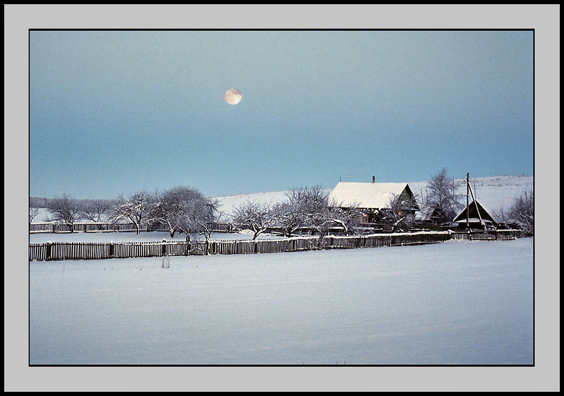 photo "Village #2" tags: landscape, portrait, man, winter