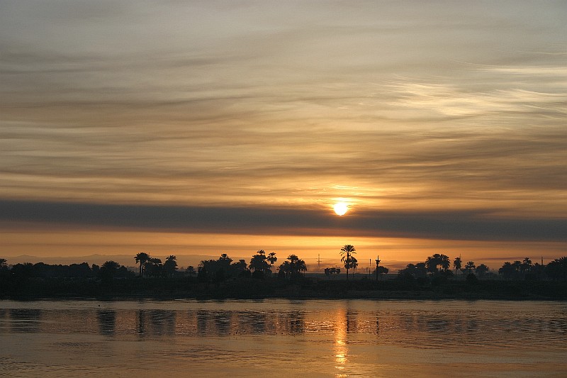 photo "Sunrise on the Nile" tags: travel, landscape, Africa, sunset