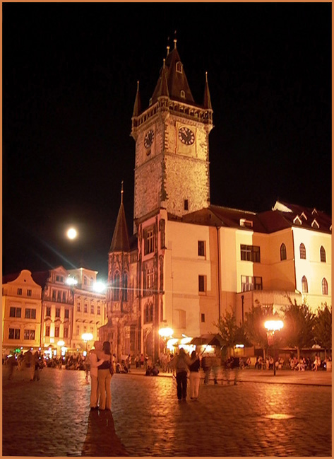 photo "Night... Moon... Prague..." tags: architecture, landscape, 