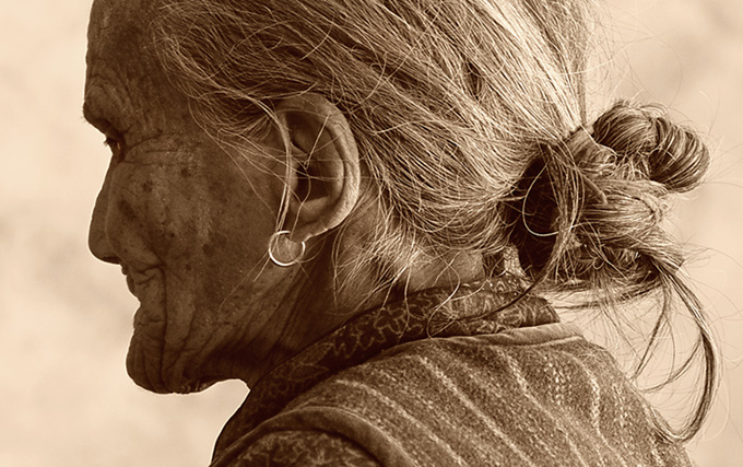 photo "Old Lady" tags: portrait, black&white, woman