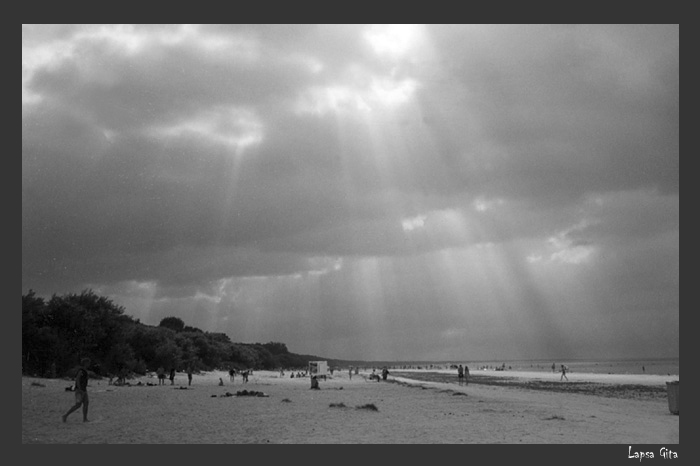 photo "Jгrmala before a thunder-storm" tags: black&white, landscape, water