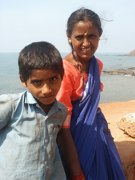 photo "Goan people - Goa, India" tags: portrait, children, woman