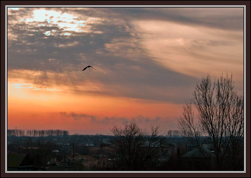 photo "Disturbing Sunday" tags: landscape, clouds, sunset