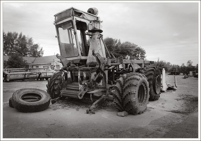 photo "From a series " death of collective-farm movement" tags: genre, black&white, 