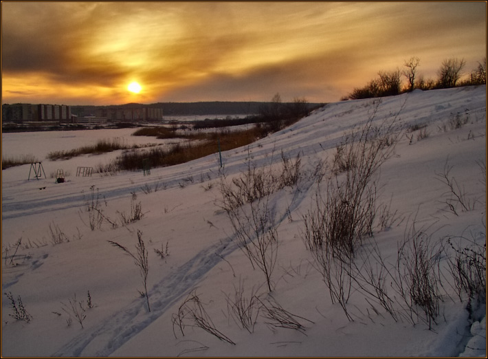 photo "Winter sundown." tags: landscape, sunset, winter