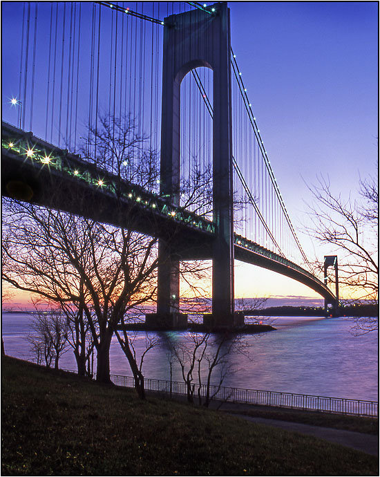 photo "Verrazano Narrows Bridge" tags: architecture, landscape, sunset