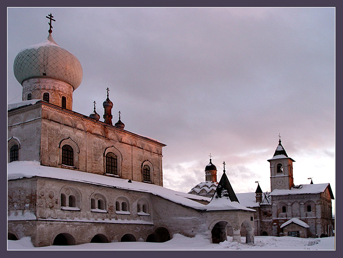 photo "evening in the monastery" tags: architecture, landscape, 