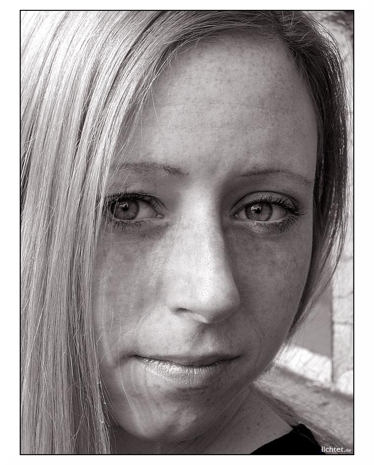 photo "simone" tags: portrait, black&white, woman
