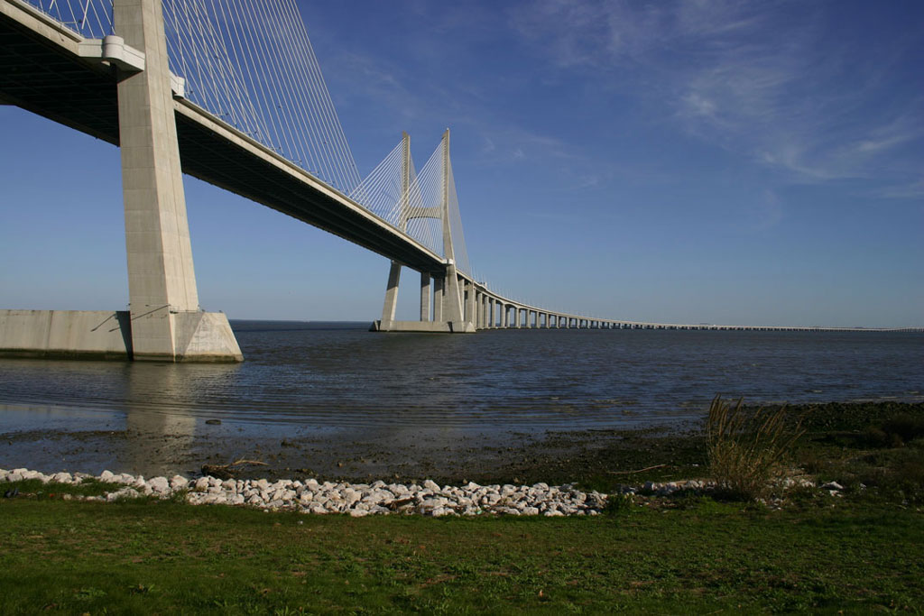 photo "Ponte Vasco da Gama - Portugal" tags: architecture, landscape, 