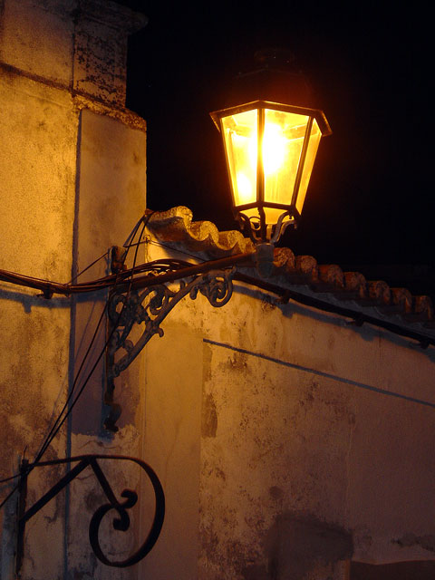 photo "Street-lamp" tags: architecture, landscape, 