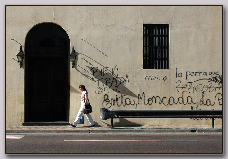 photo "Thumbing through pages of street" tags: architecture, landscape, 