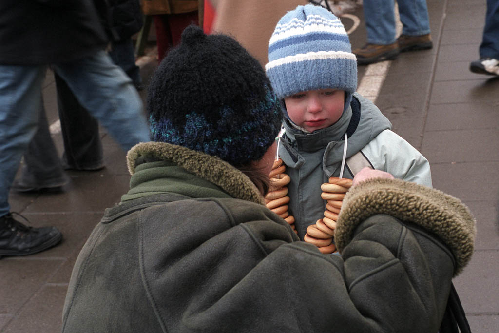 photo "in the market" tags: portrait, children