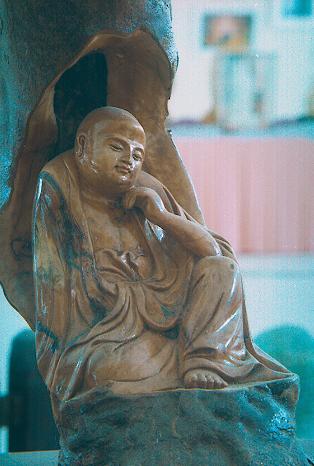 photo "Buda in wood" tags: macro and close-up, 