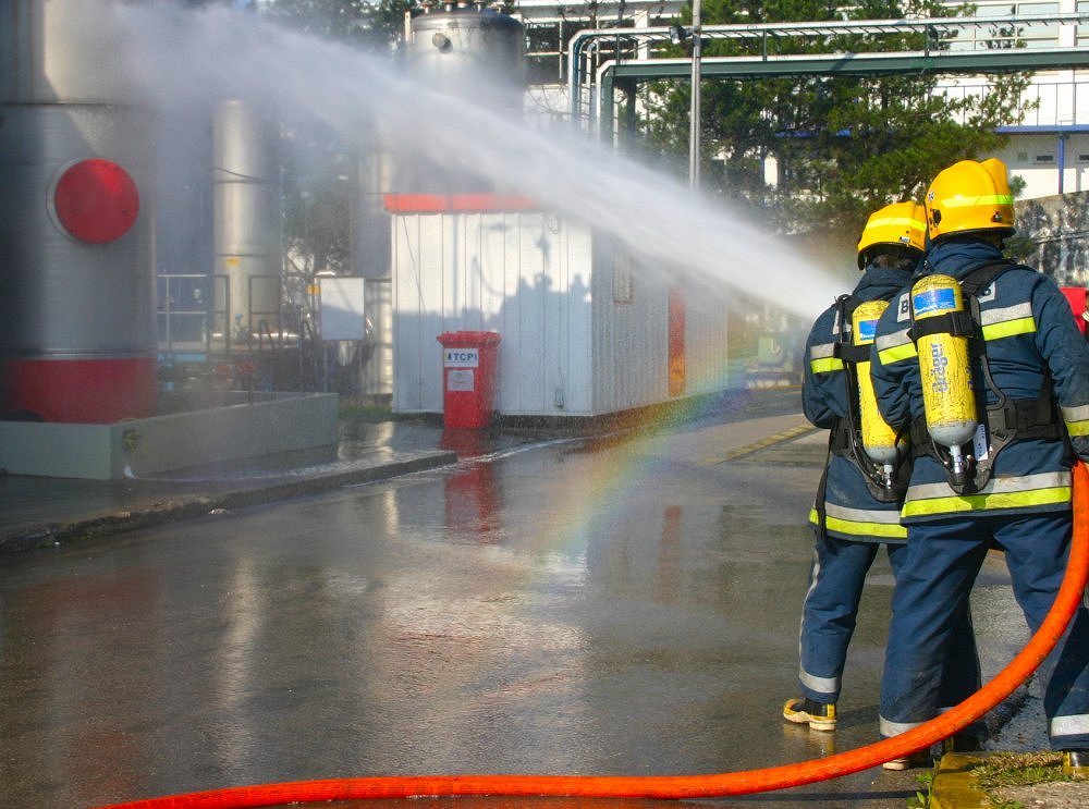 фото "Firemen in the rainbow" метки: разное, 