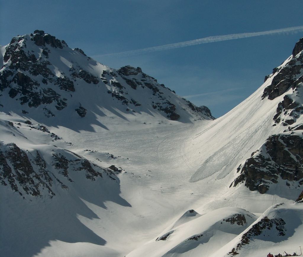 photo "measurable danger of avalanche" tags: landscape, mountains, winter