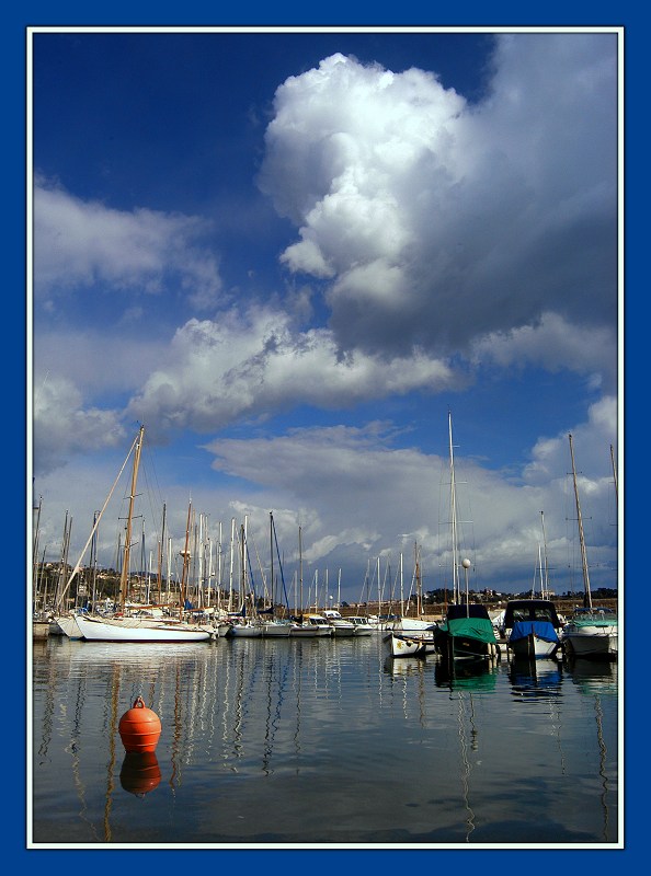 фото "Весенний яхтпорт Villefrance-Sur-Mer" метки: пейзаж, вода, облака