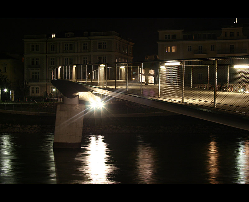 photo ":: Salzburg @ nicht ::" tags: architecture, landscape, 