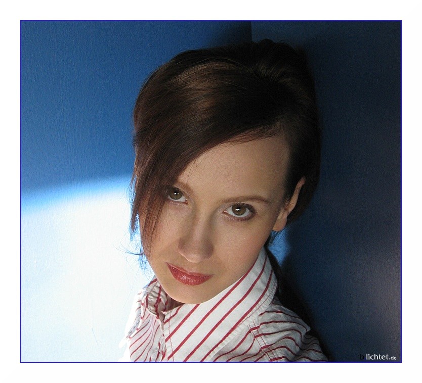 photo "..blue.." tags: portrait, glamour, woman