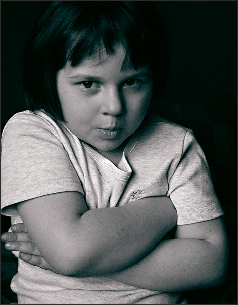 photo "Sad day..." tags: black&white, portrait, children