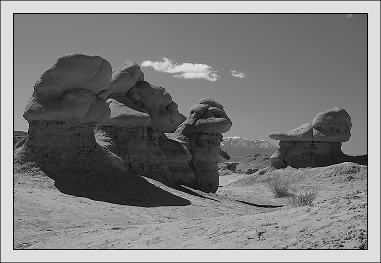 photo "Goblin Valley - 3" tags: travel, black&white, North America