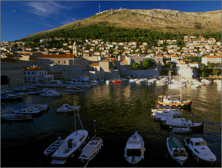 photo "Modern Dubrovnik (the old name - Ragusa)" tags: travel, architecture, landscape, Europe