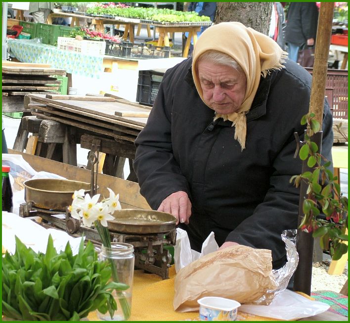 photo "Market" tags: portrait, woman