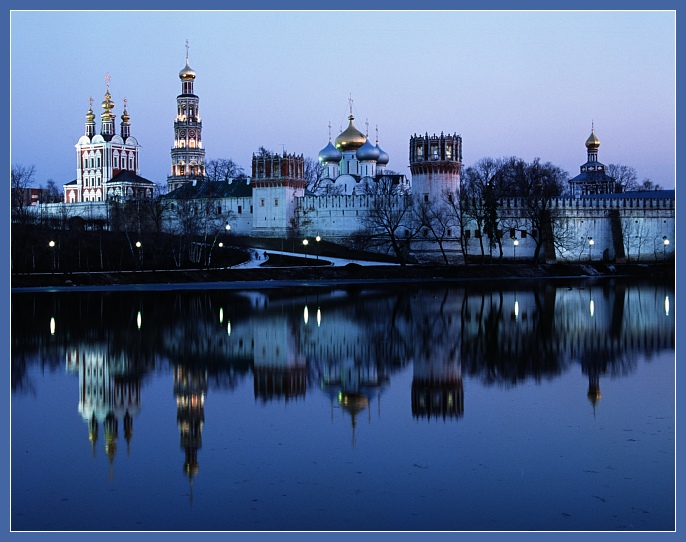 photo "Novodevichiy monastir" tags: architecture, landscape, night