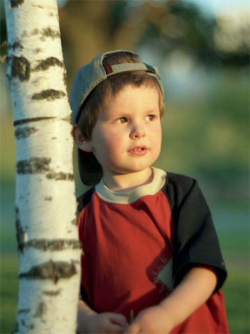 photo "In beams of a decline #2" tags: portrait, children