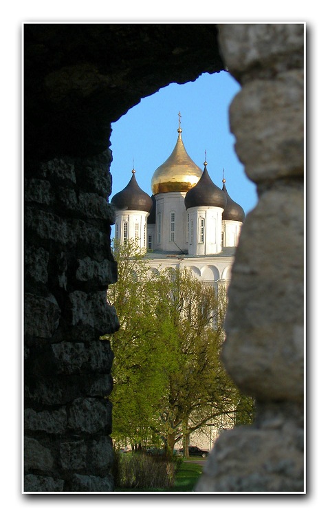 photo "Russian`s sacred place & ancient walls" tags: architecture, landscape, 