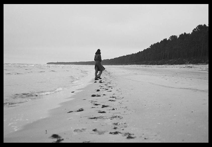 photo "petite marche sur la plage" tags: black&white, 