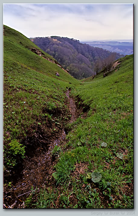 photo "The future ravine" tags: landscape, mountains, spring