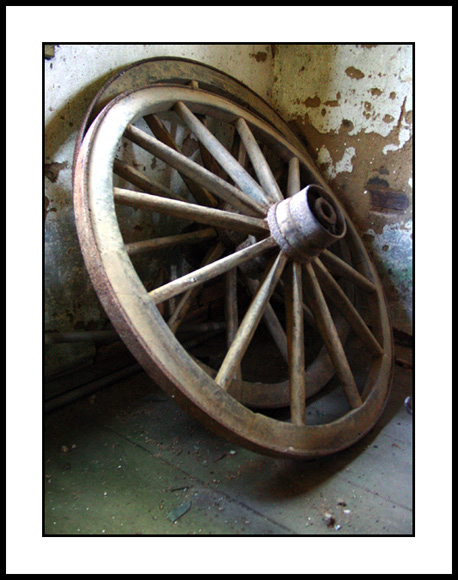 photo "Wheels" tags: misc., 