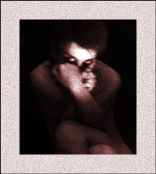 photo "Loneliness: pro and contra. Part 3." tags: portrait, black&white, woman