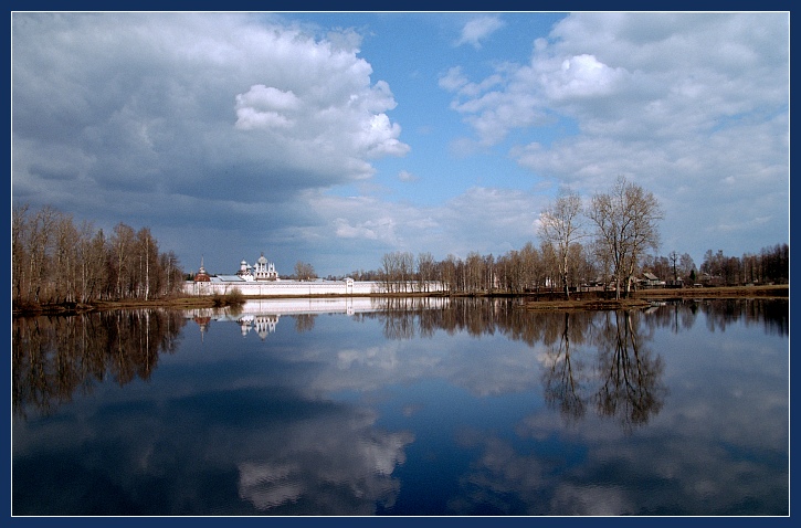 photo "Bolshoy Uspenski Monastir / Tihvin" tags: landscape, travel, Europe, spring