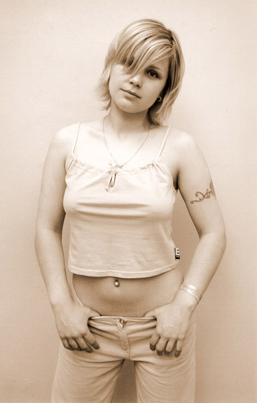 photo "Untitled photo" tags: portrait, woman