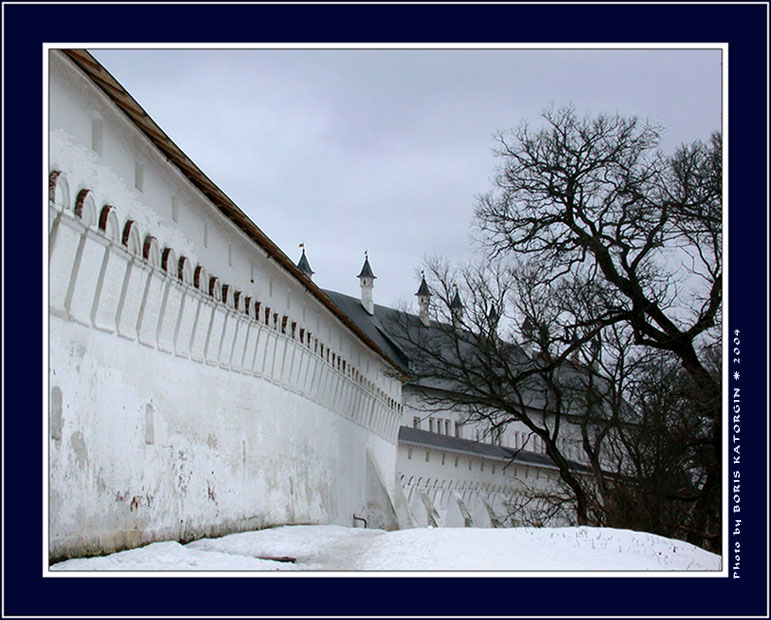 photo "Wall of a monastery" tags: architecture, landscape, winter
