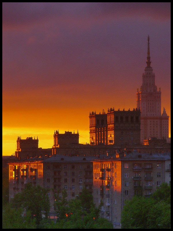 фото "Призрачный замок" метки: архитектура, пейзаж, закат