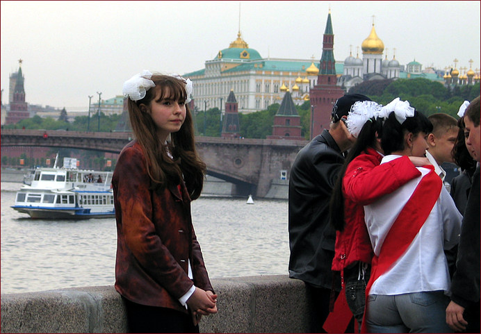 photo "The childhood, good-bye!" tags: genre, portrait, woman