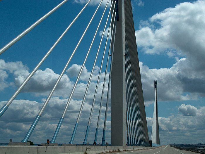 photo "Same bridge another time" tags: travel, landscape, clouds