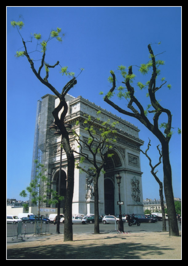 photo "Triumphal arch" tags: architecture, travel, landscape, Europe