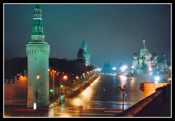 photo "The red Area 2" tags: architecture, landscape, night